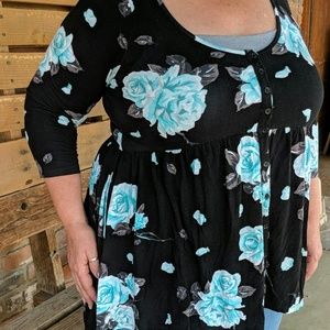 Three-quarter sleeve blouse